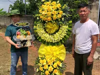 Hình ảnh hoa giao hàng thực tế