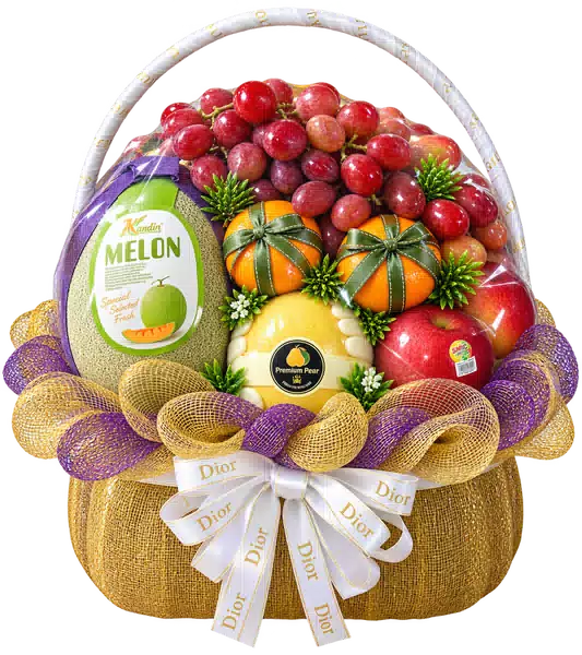 Giỏ Nho Đỏ Dưa Lưới Và Lê Vàng